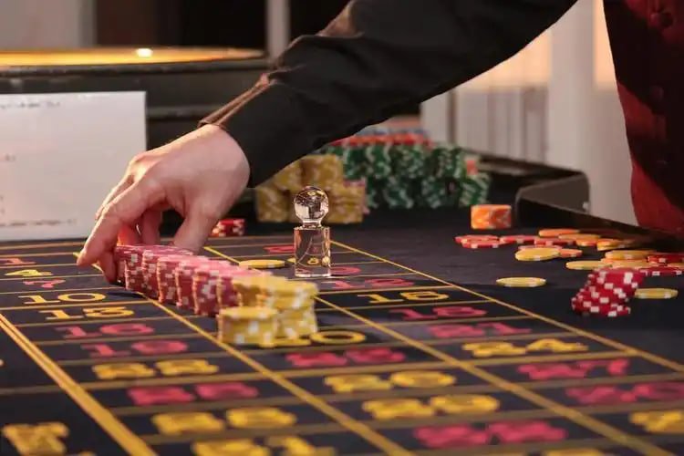 Kontrol taruhan dan pilihan otomatis